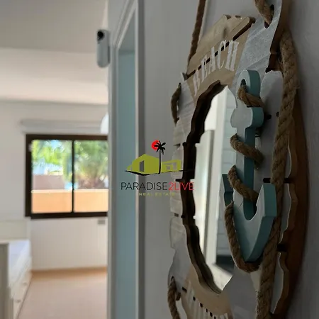Casita Mosaico Коральео